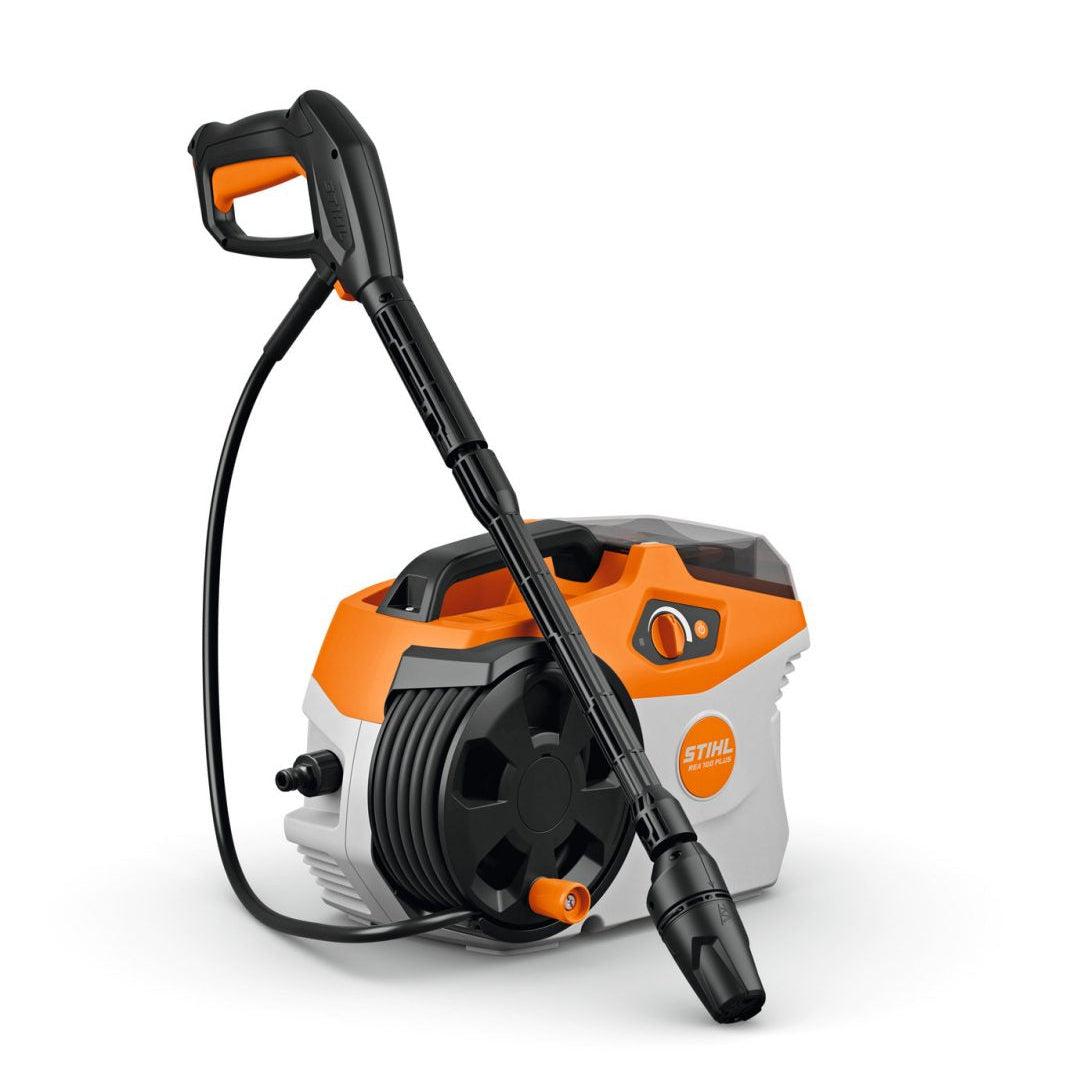 Stihl REA 100 Plus batteridrevet højtryksrenser med integreret slangetromle